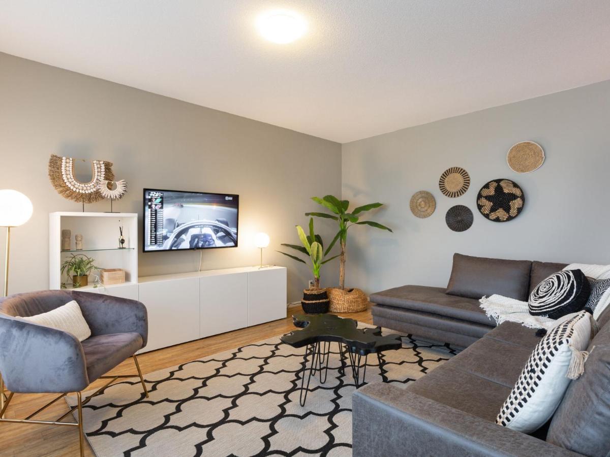 Apartment Sea View In Near 3 Bedrooms Den Haag