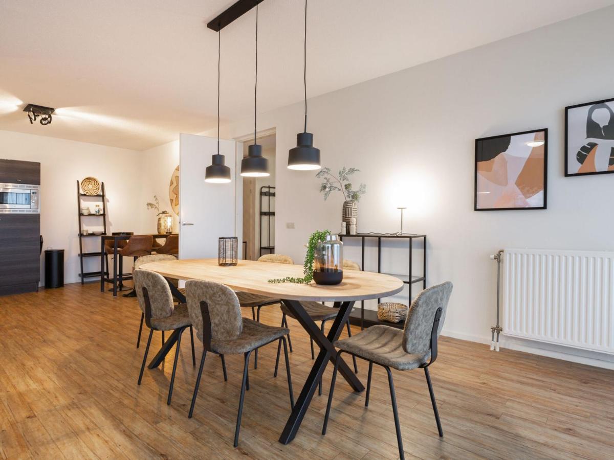 Sea View In Near 3 Bedrooms Appartement *
