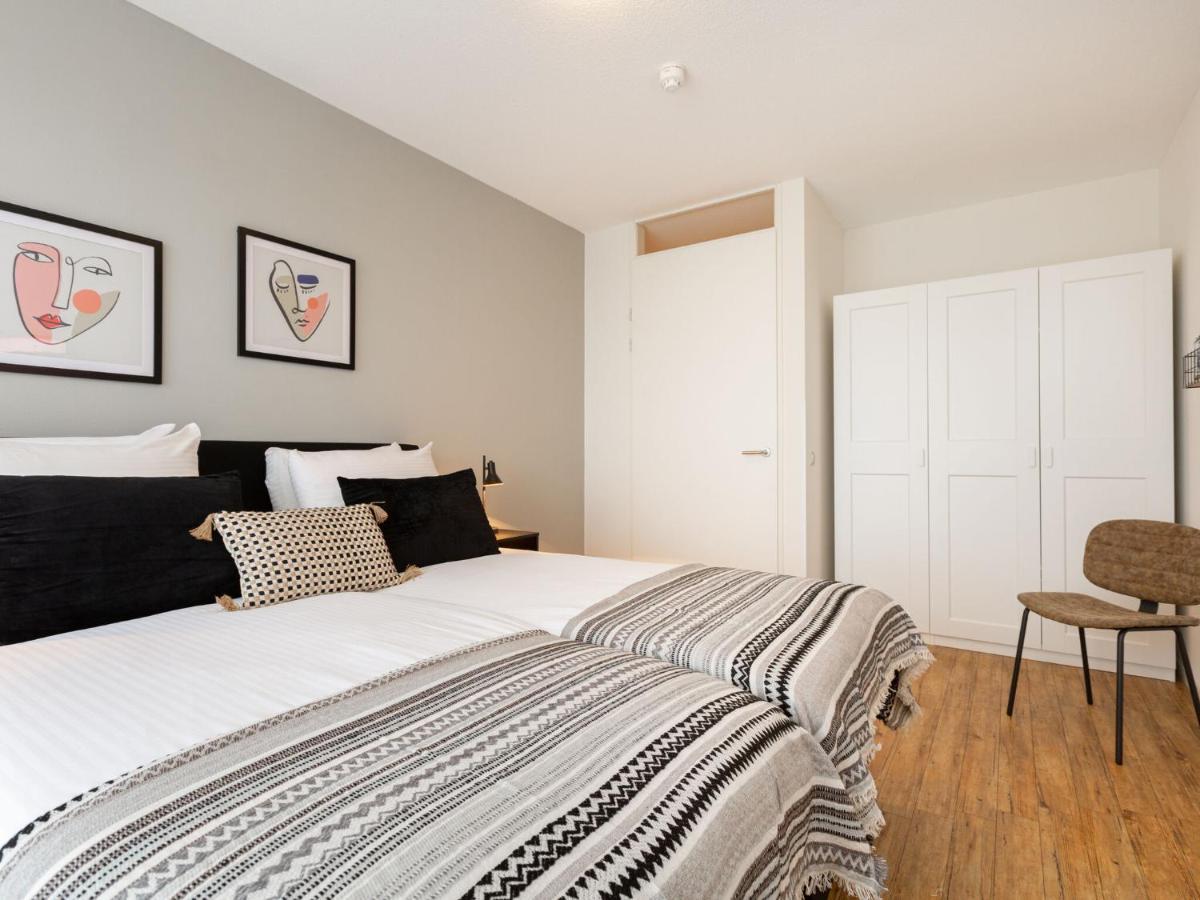 Sea View In Near 3 Bedrooms *